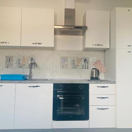 Villa Sole Тисно Экстерьер фото